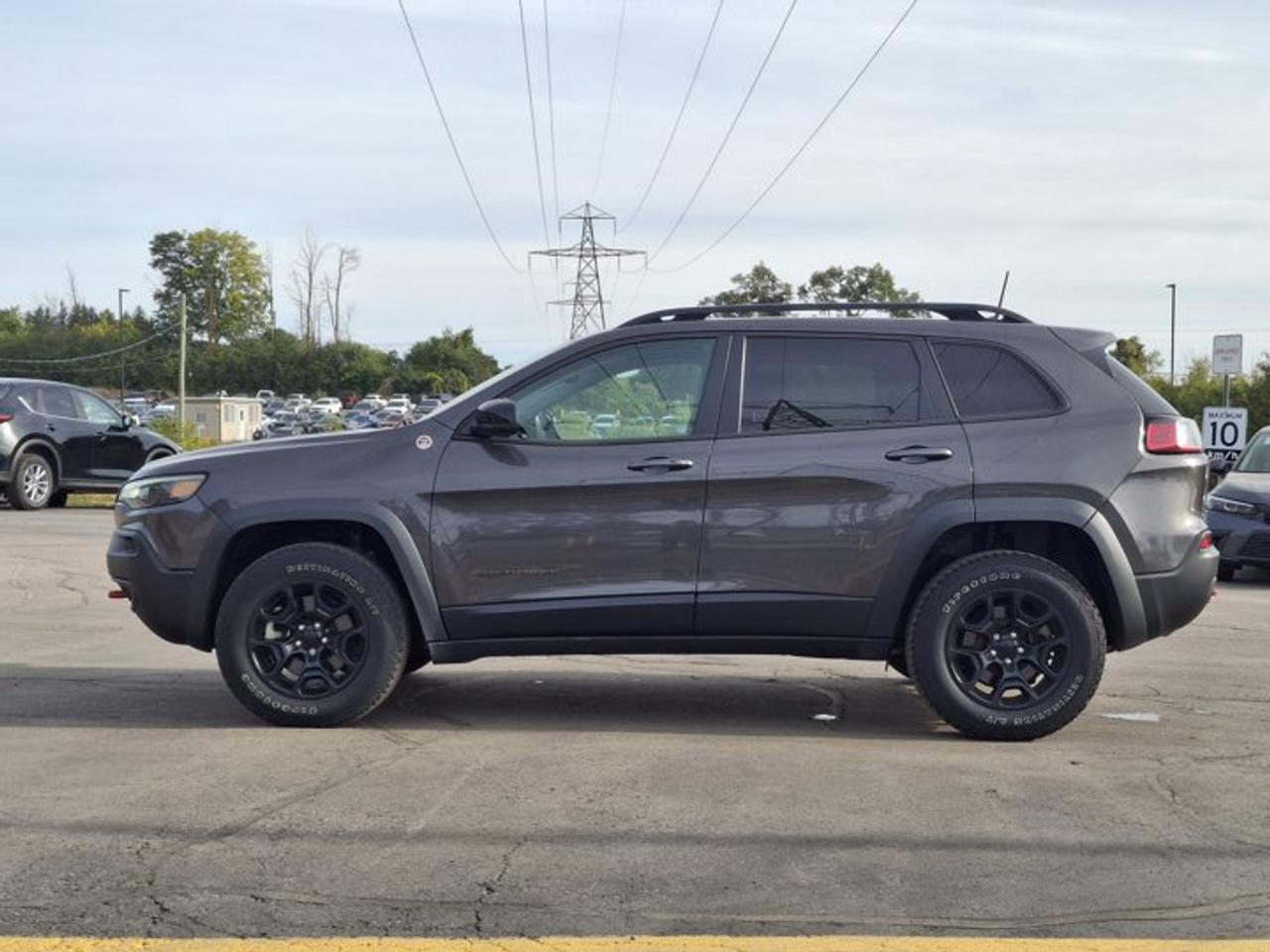 2022 Jeep Cherokee Trailhawk | V6 | Leather | Navi | Tow Group |Heated Seats + Steering | Remote Start | and More ! Photo5