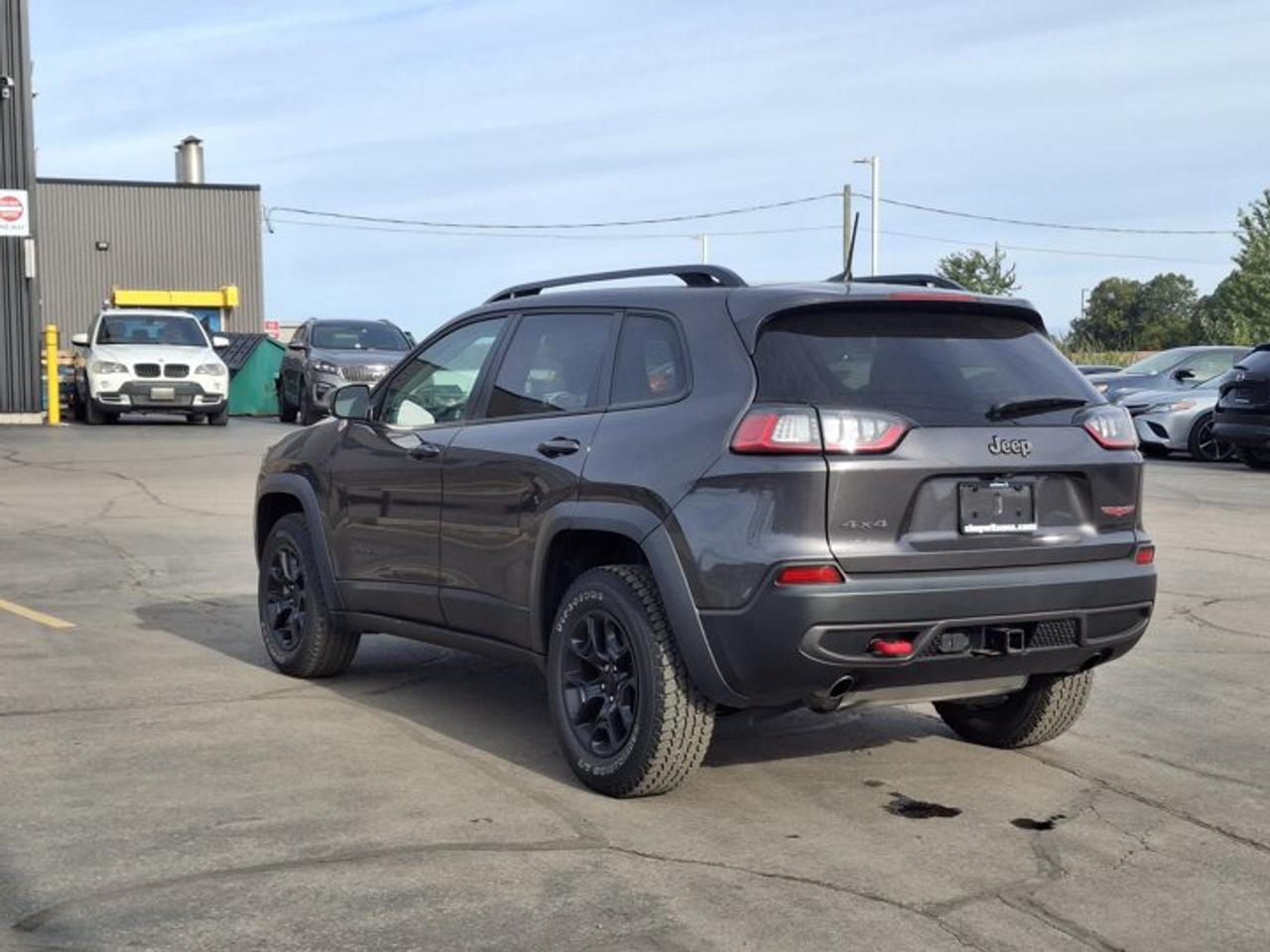 2022 Jeep Cherokee Trailhawk | V6 | Leather | Navi | Tow Group |Heated Seats + Steering | Remote Start | and More ! Photo