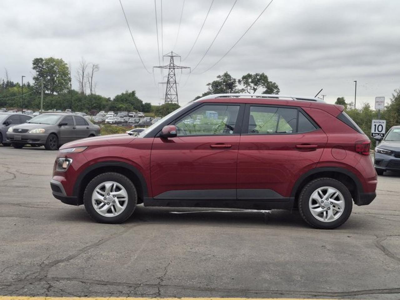 2025 Hyundai Venue Preferred | Heated Wheel + Seats | CarPlay + Android | Rear Camera | and More ! Photo