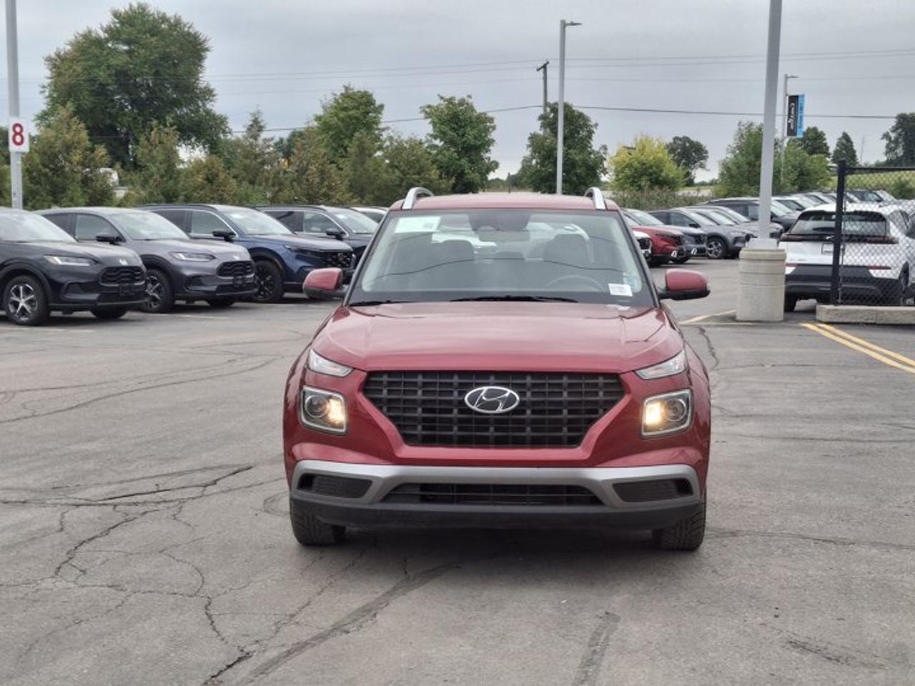 2025 Hyundai Venue Preferred | Heated Wheel + Seats | CarPlay + Android | Rear Camera | and More ! Photo