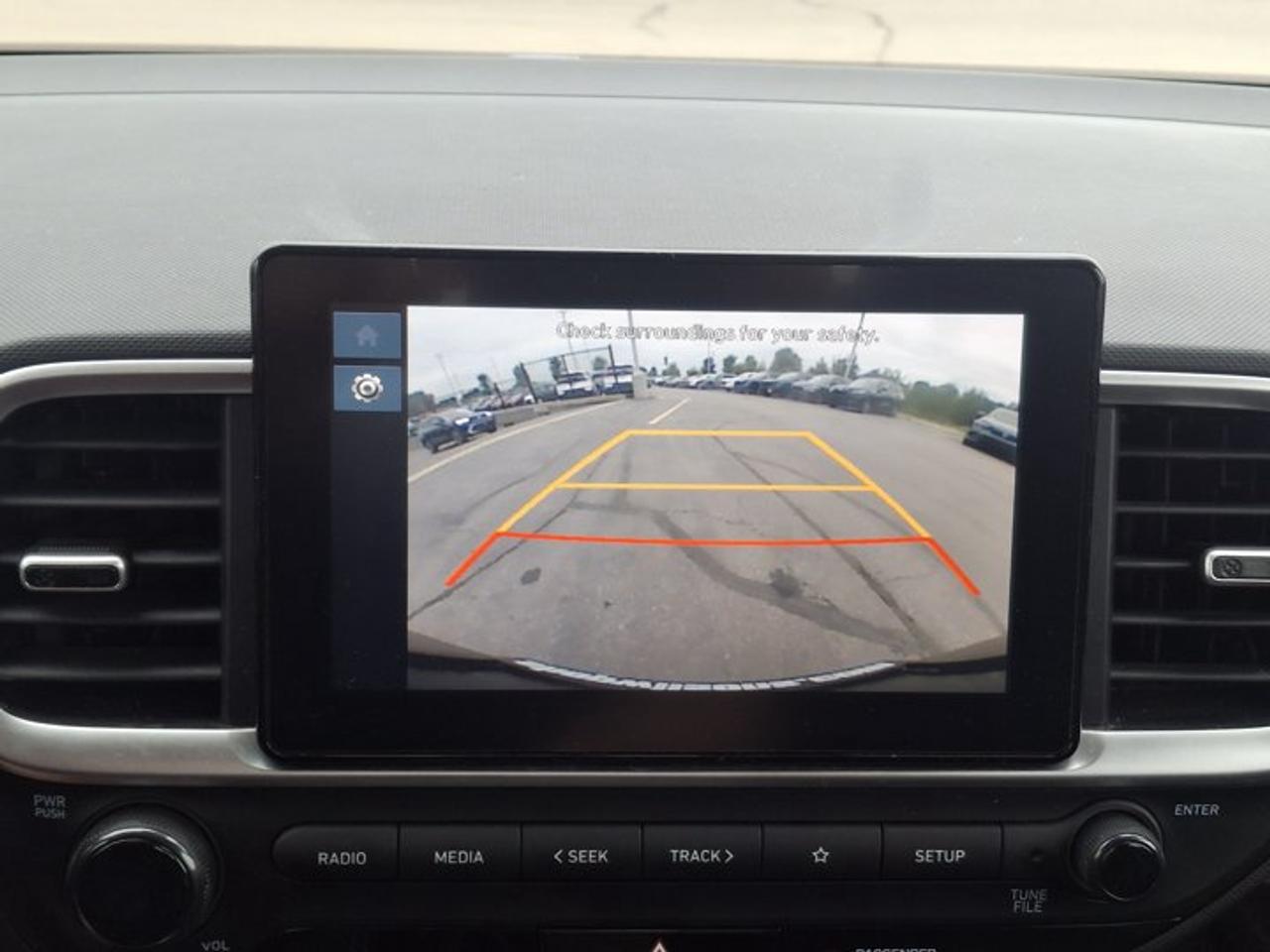 2025 Hyundai Venue Preferred | Heated Wheel + Seats | CarPlay + Android | Rear Camera | and More ! Photo