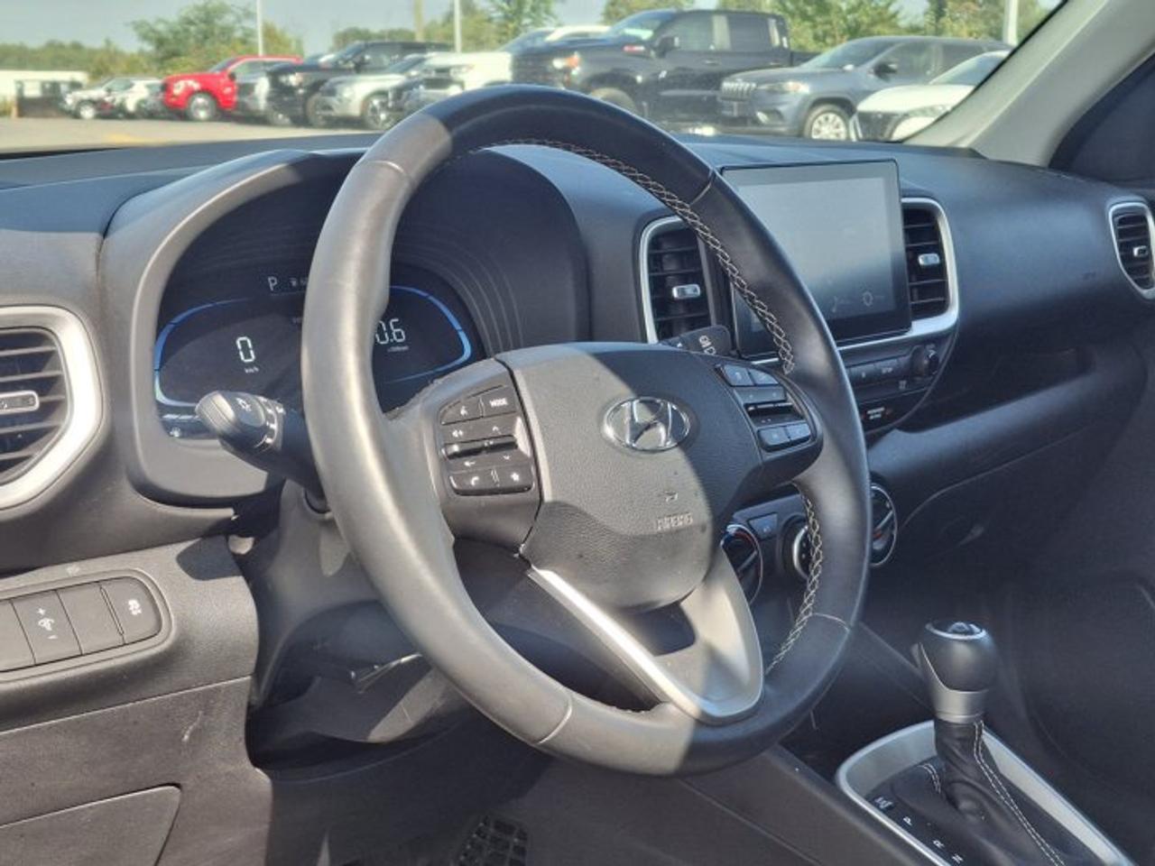 2025 Hyundai Venue Preferred | Heated Wheel + Seats | CarPlay + Android | Rear Camera | and More ! Photo