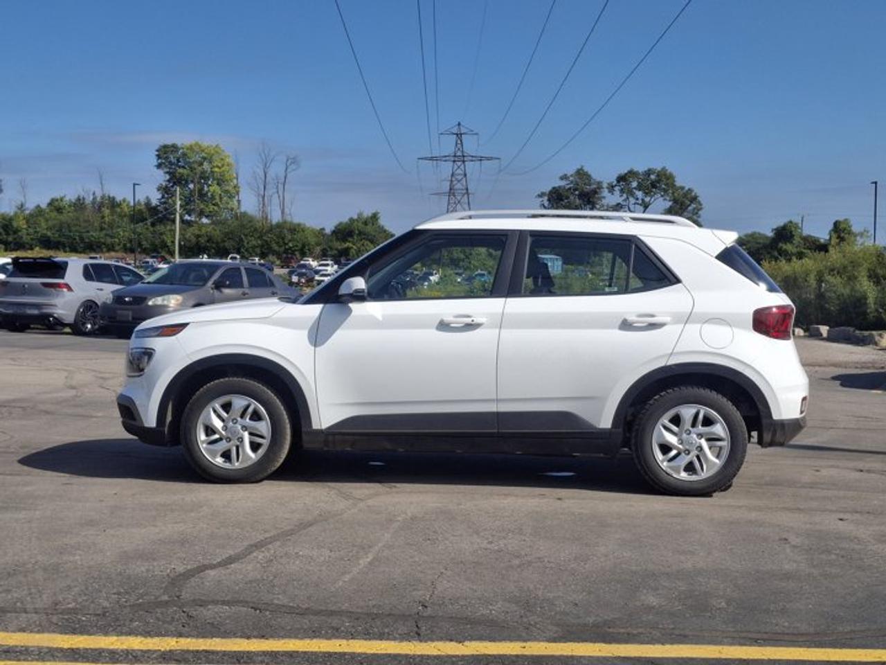 2025 Hyundai Venue Preferred | Heated Wheel + Seats | CarPlay + Android | Rear Camera | and More ! Photo