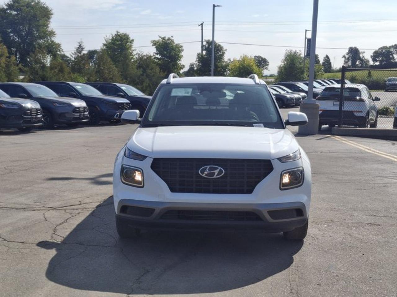 2025 Hyundai Venue Preferred | Heated Wheel + Seats | CarPlay + Android | Rear Camera | and More ! Photo