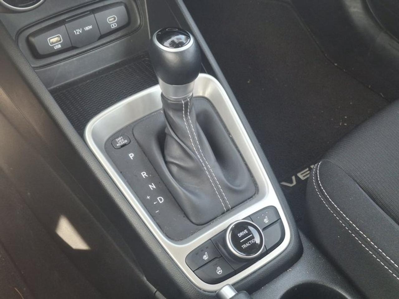 2025 Hyundai Venue Preferred | Heated Wheel + Seats | CarPlay + Android | Rear Camera | and More ! Photo