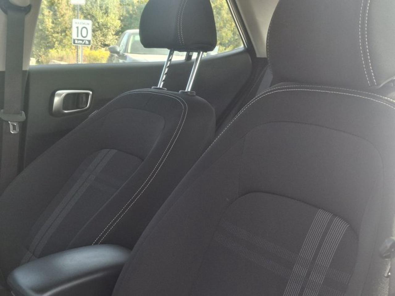 2025 Hyundai Venue Preferred | Heated Wheel + Seats | CarPlay + Android | Rear Camera | and More ! Photo