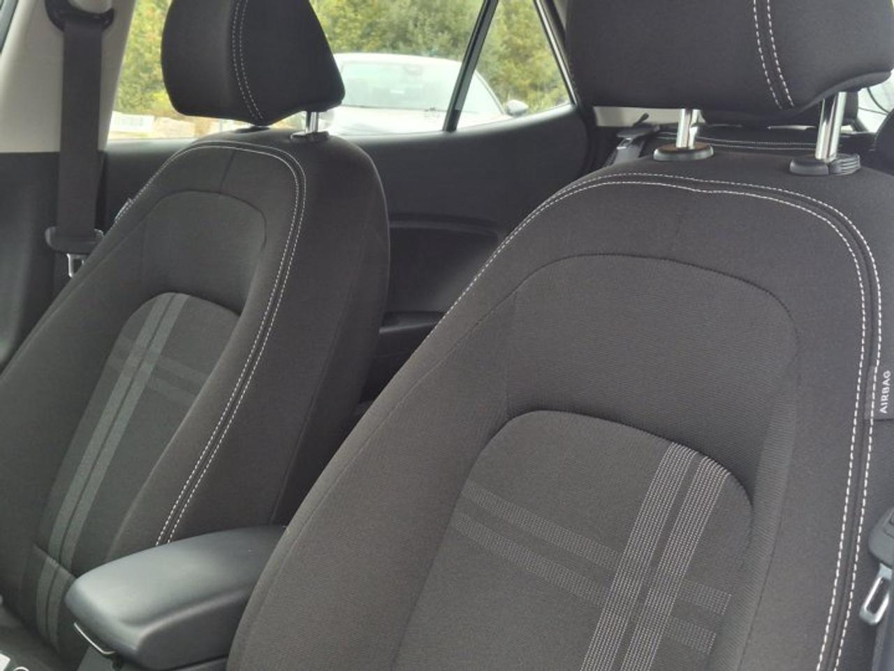 2026 Hyundai Venue Preferred | Heated Wheel + Seats | BCW | RCCW | CarPlay + Android | Rear Camera | and More ! Photo