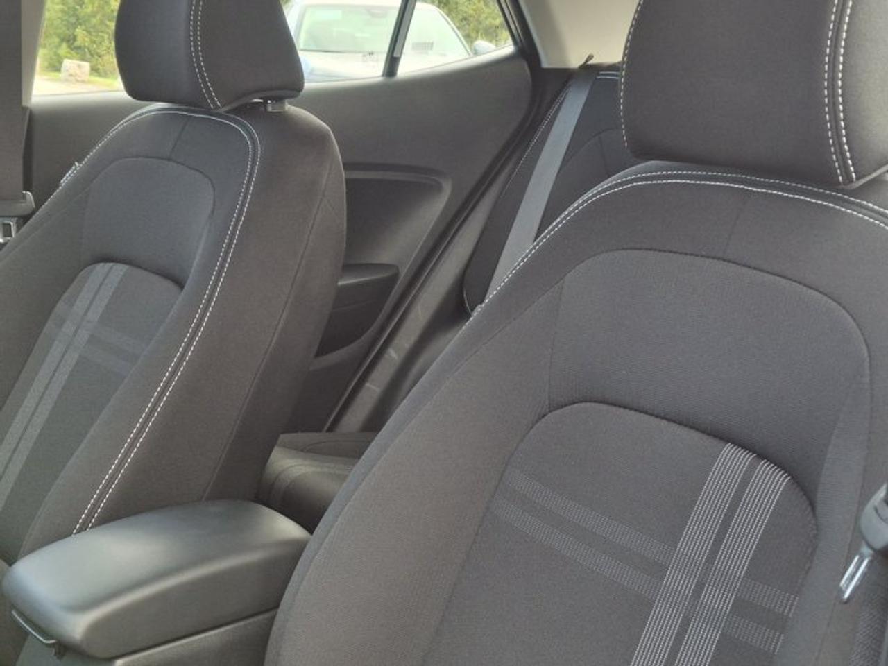 2026 Hyundai Venue Preferred | Heated Wheel + Seats | BCW | RCCW | CarPlay + Android | Rear Camera | and More ! Photo