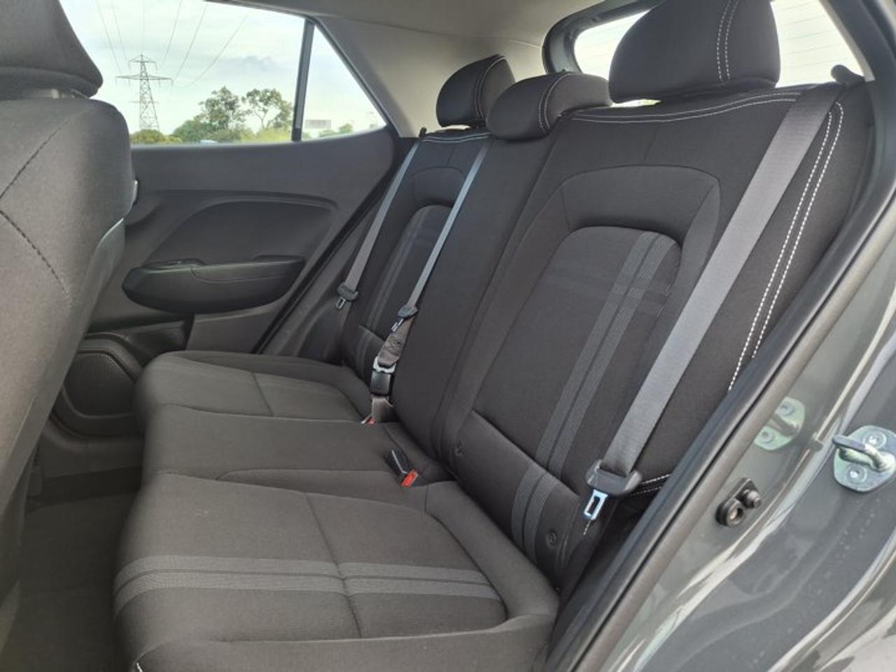 2026 Hyundai Venue Preferred | Heated Wheel + Seats | BCW | RCCW | CarPlay + Android | Rear Camera | and More ! Photo