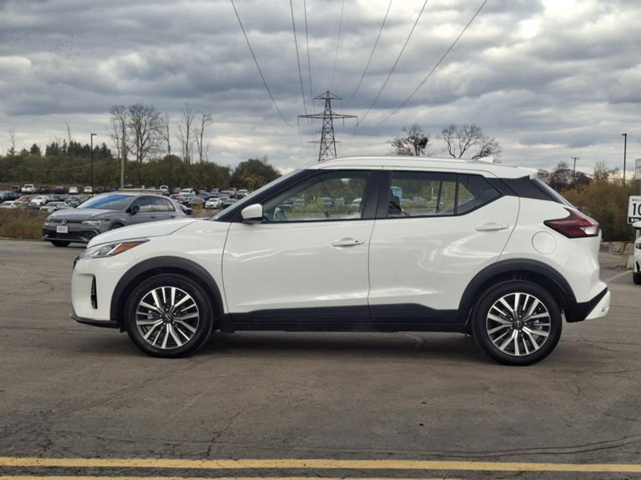 2025 Nissan Kicks Play SV | Heated Seats | Remote Start | Smart Cruise | CarPlay + Android | Rear Camera | and More ! Photo