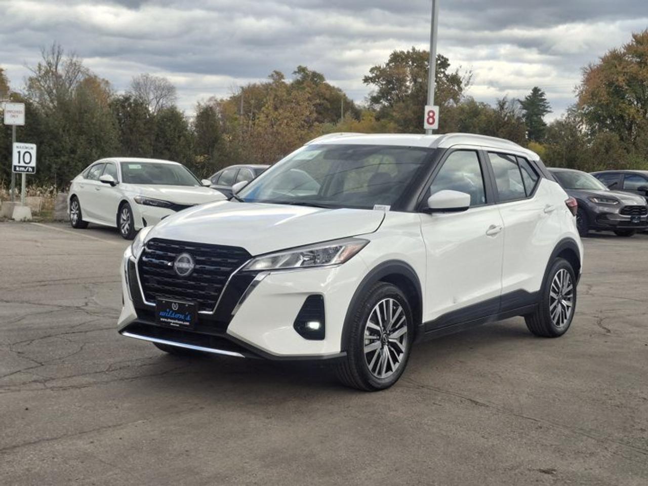 2025 Nissan Kicks Play SV | Heated Seats | Remote Start | Smart Cruise | CarPlay + Android | Rear Camera | and More ! Photo0