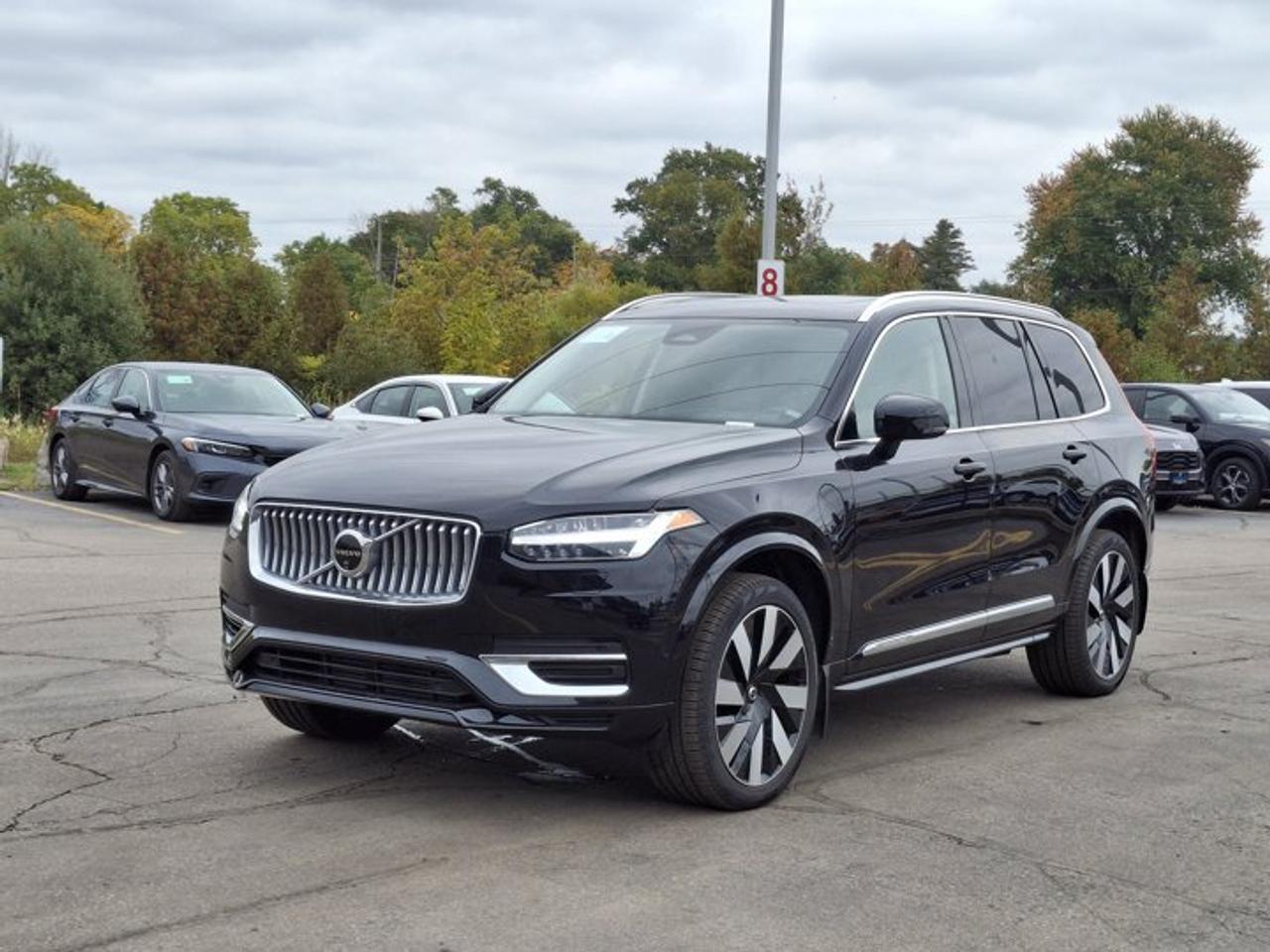 2024 Volvo XC90 Recharge Plus Bright Theme AWD | Leather | Sunroof | Nav | 360 Camera | Heated Seats | Power Seat Photo0
