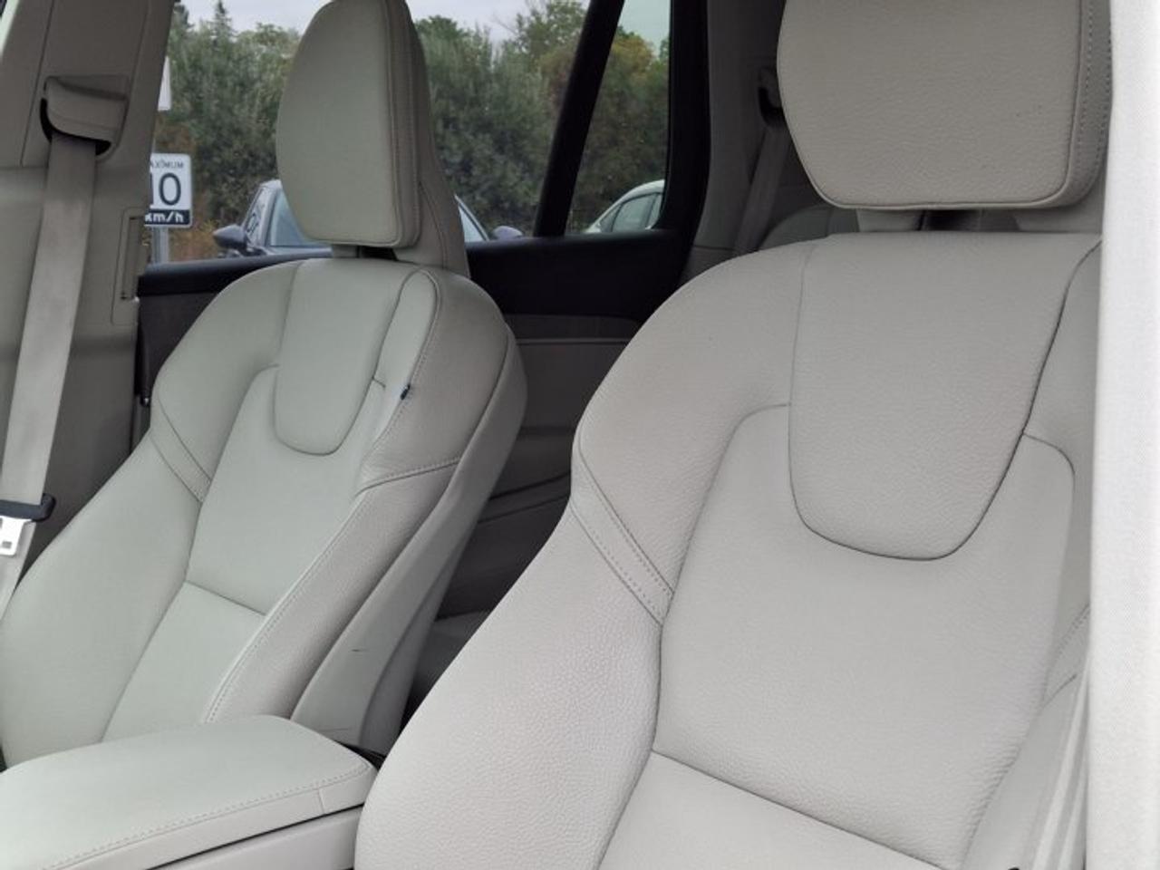 2024 Volvo XC90 Recharge Plus Bright Theme AWD | Leather | Sunroof | Nav | 360 Camera | Heated Seats | Power Seat Photo