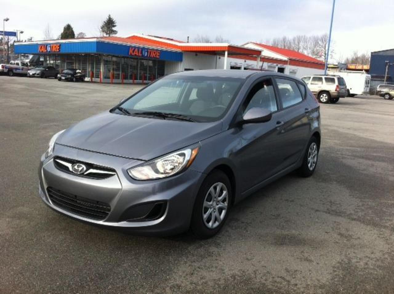 2013 Hyundai Accent GLS - Photo #10