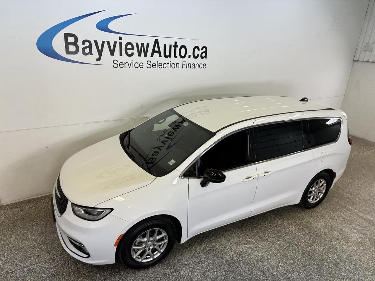 2025 Chrysler Pacifica Select SELECT/HEATED PWR LEATHER SEATS/PWR SLIDERS/BUCKETS/REM START/PWR GATE/MORE! Photo