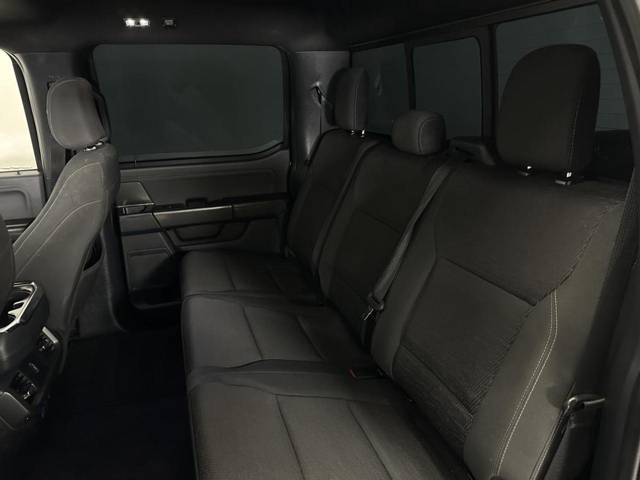 2024 Ford F-150 XLT/HYBRID/NAVIGATION/BUCKETS/33KM/1 OWNER FORD LEASE RETURN! Photo
