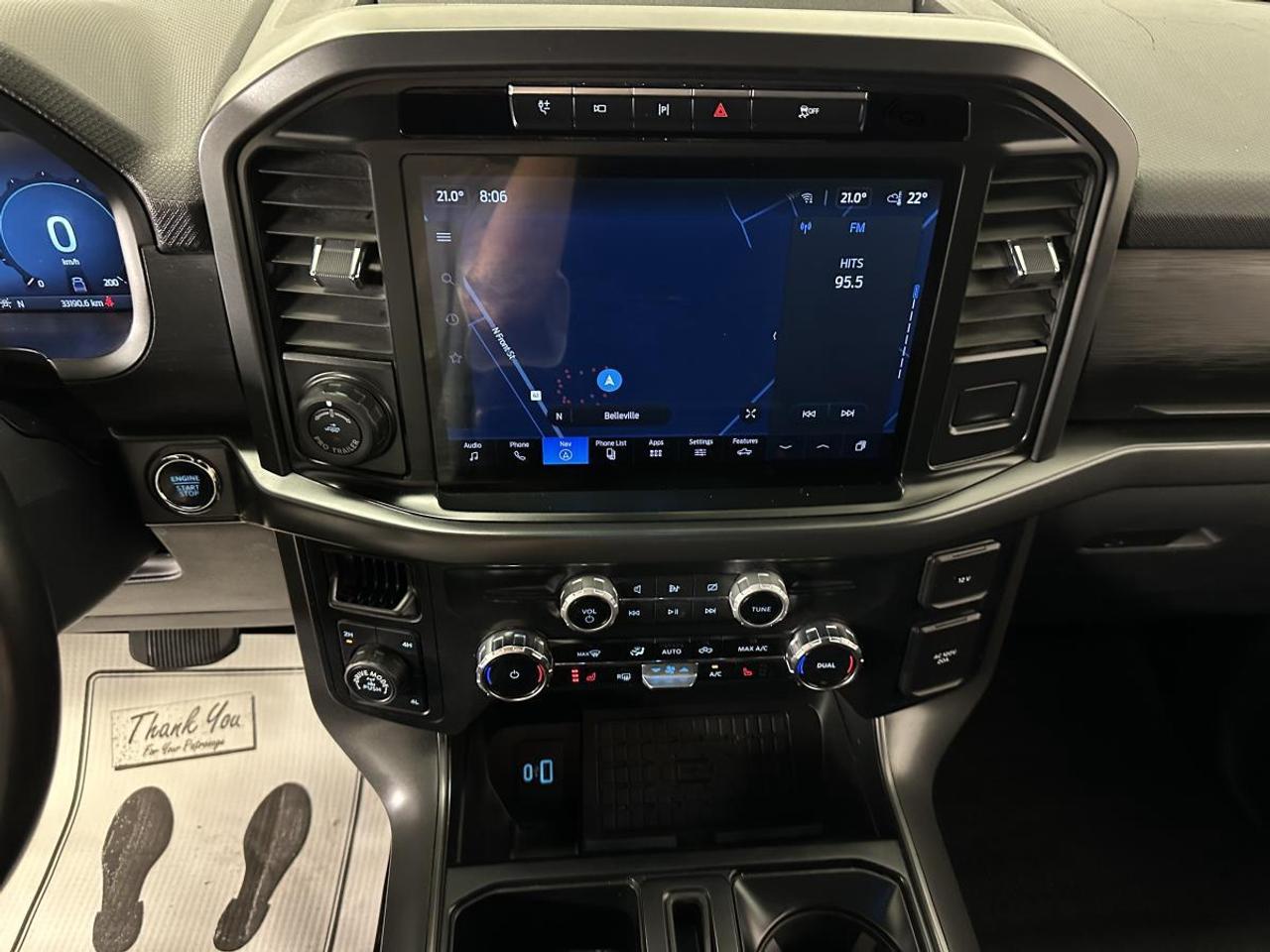 2024 Ford F-150 XLT/HYBRID/NAVIGATION/BUCKETS/33KM/1 OWNER FORD LEASE RETURN! Photo
