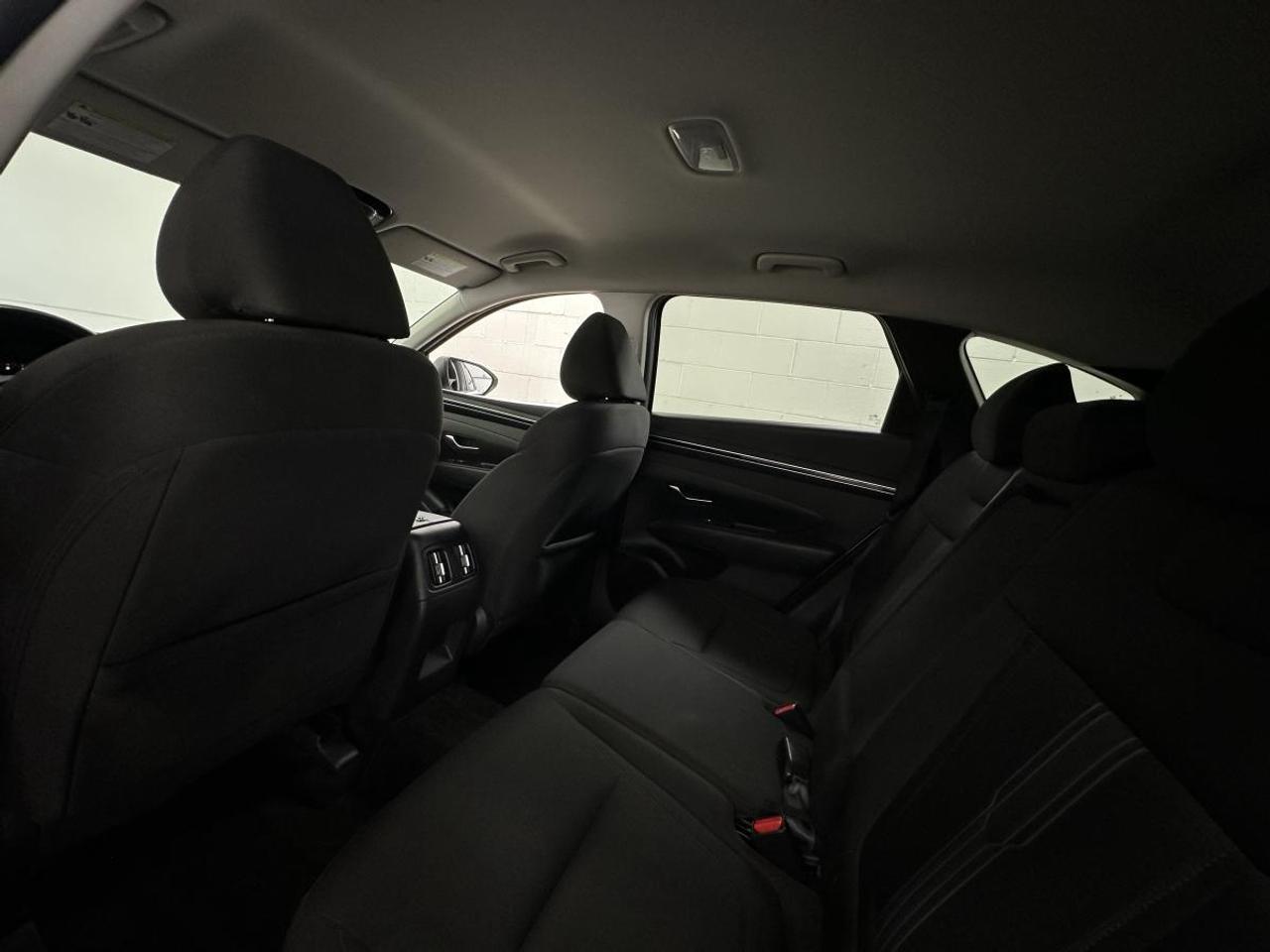 2024 Hyundai Tucson Preferred PREFERRED/AWD/25KM/OFF 1 OWNER HYUNDAI LEASE! Photo