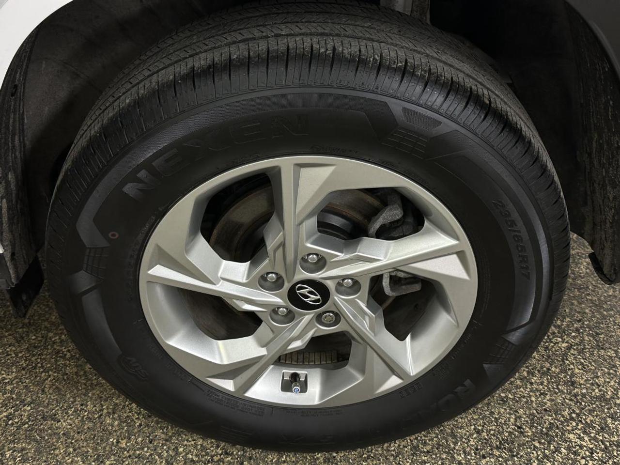 2024 Hyundai Tucson Preferred PREFERRED/AWD/25KM/OFF 1 OWNER HYUNDAI LEASE! Photo