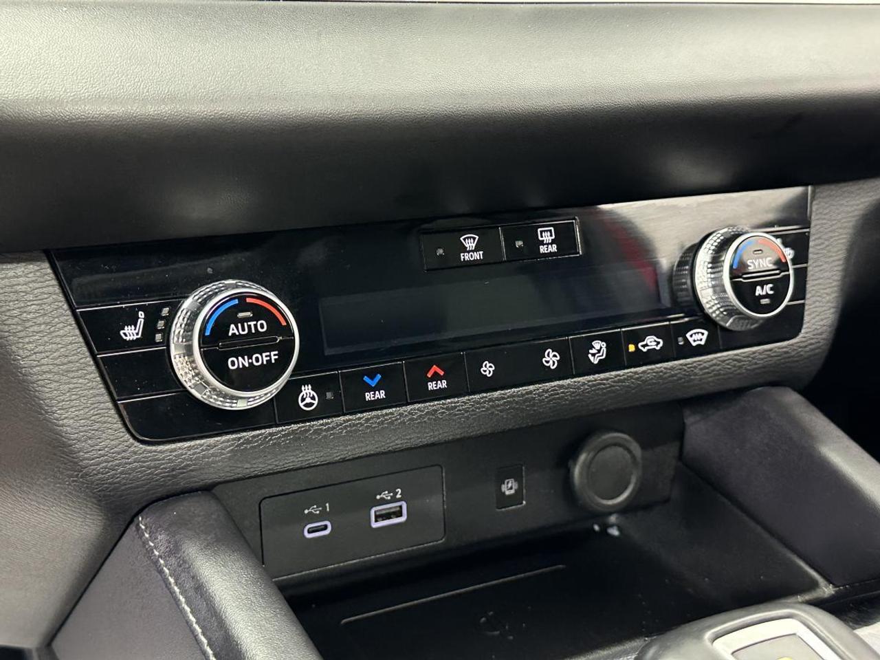 2024 Mitsubishi Outlander Plug-In Hybrid GT/HYBRID/33KM/7 PASS/LEATHER/ROOF/NAVI/OFF 1 OWNER LEASE! Photo