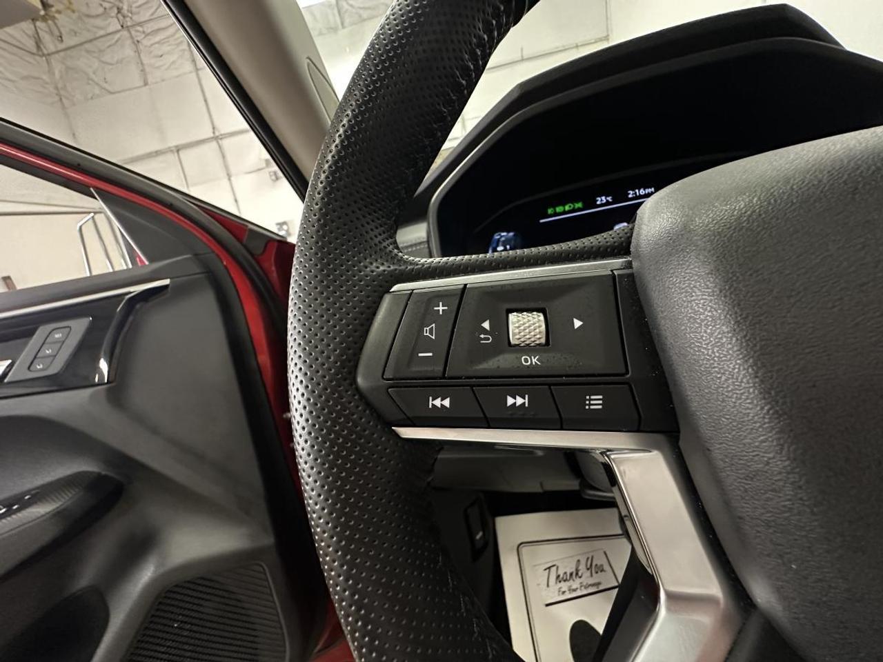 2024 Mitsubishi Outlander Plug-In Hybrid GT/HYBRID/33KM/7 PASS/LEATHER/ROOF/NAVI/OFF 1 OWNER LEASE! Photo