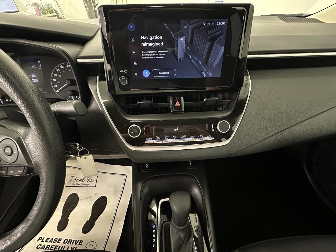 2024 Toyota Corolla LE/10700KM/AUTO/AC/PWR GROUP/1 OWNER! Photo