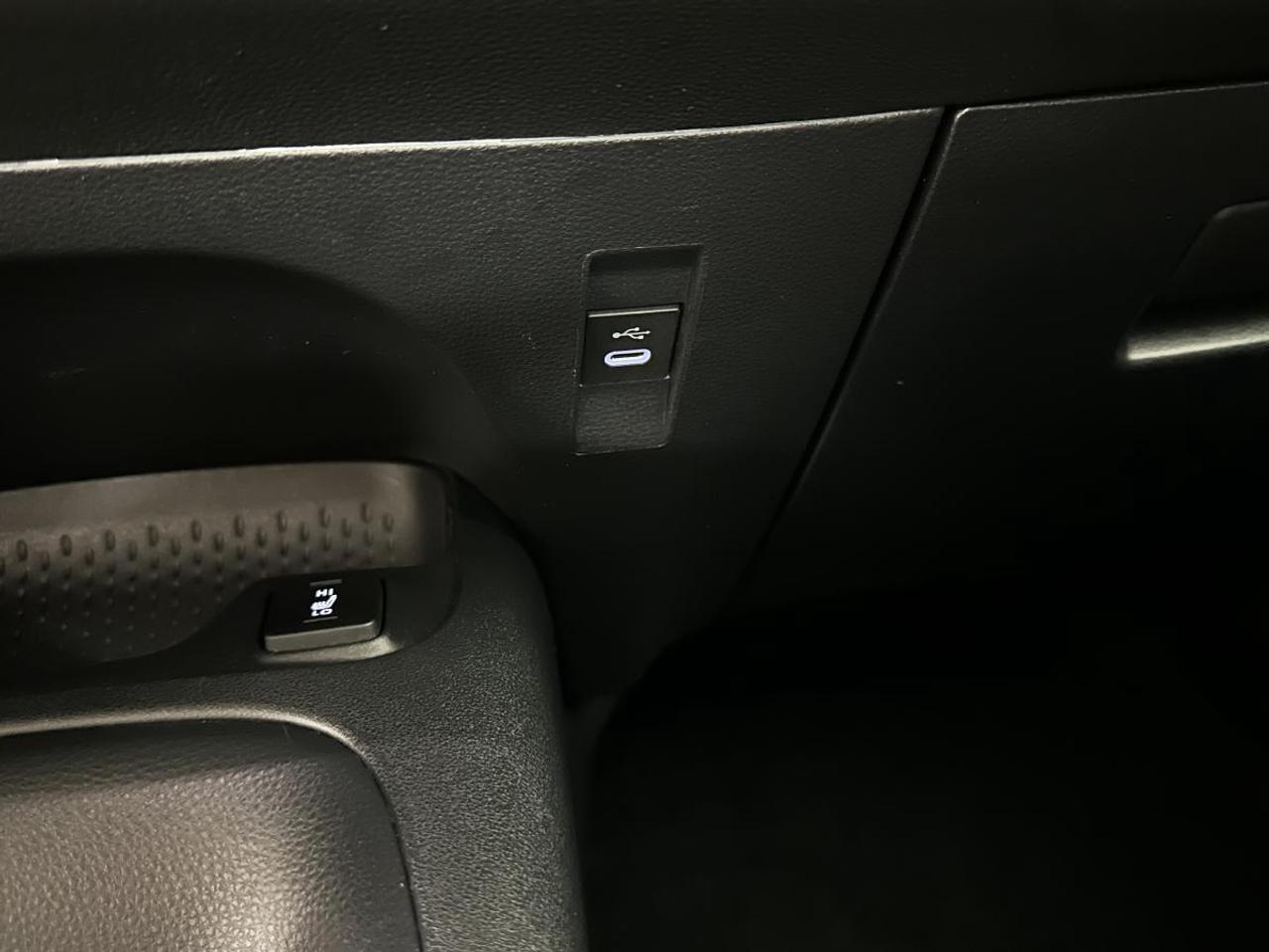 2024 Toyota Corolla LE/10700KM/AUTO/AC/PWR GROUP/1 OWNER! Photo