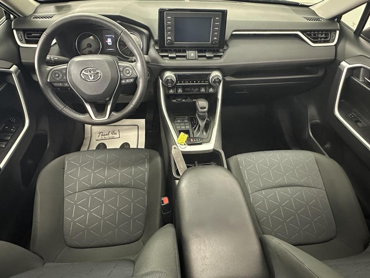 2022 Toyota RAV4 XLE/AWD/23KM/ROOF/PWR HEATED SEATS/PWR GATE! Photo