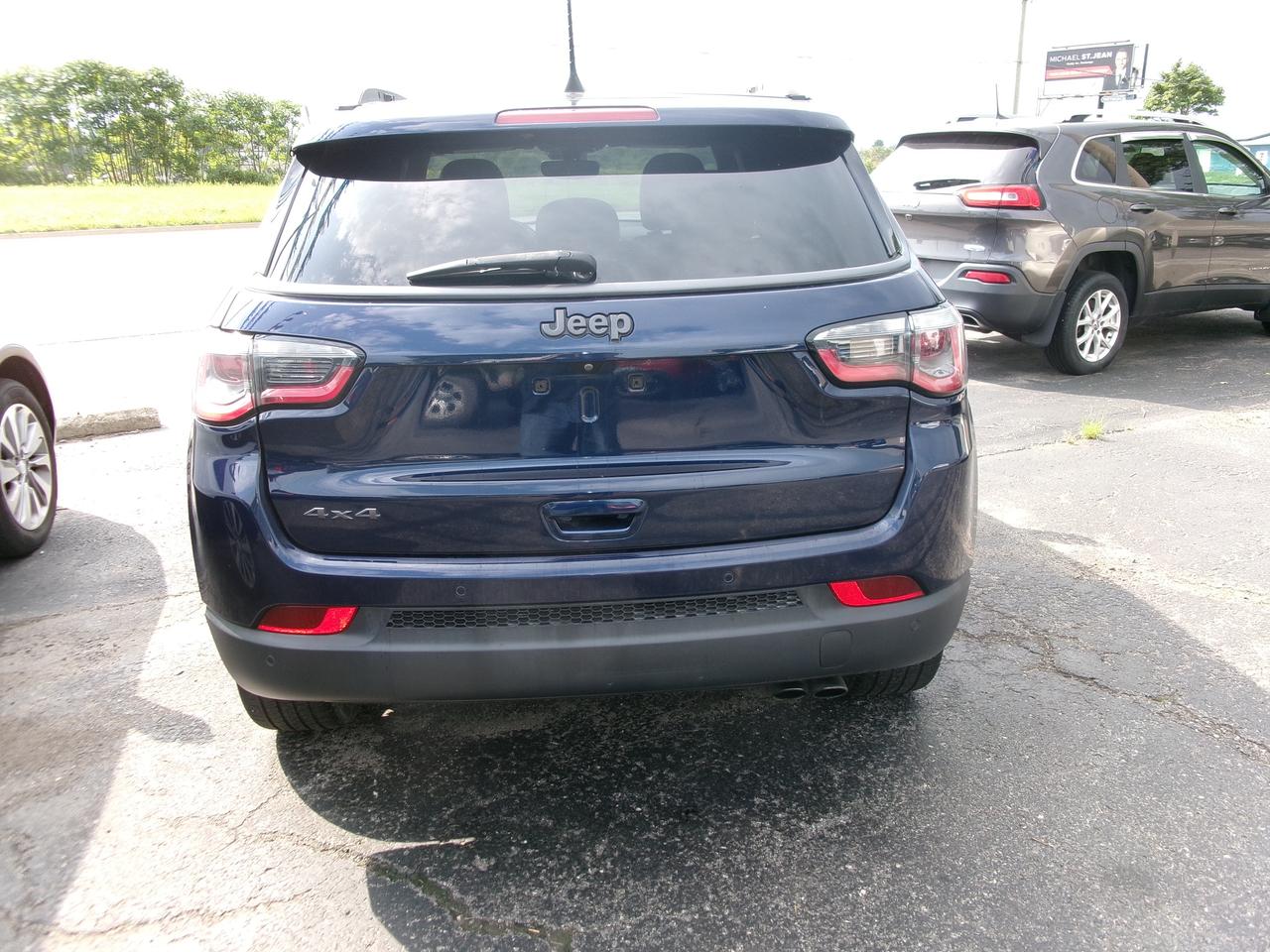 2020 Jeep Compass LIMITED Photo