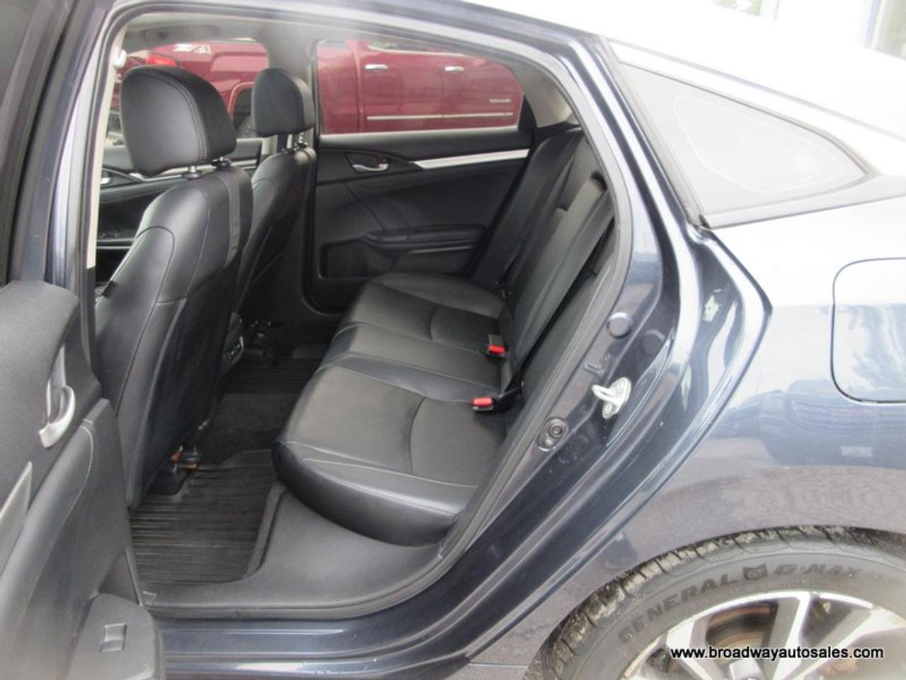 2020 Honda Civic POWER EQUIPPED TOURING-EDITION 5 PASSENGER 1.5L - TURBO.. NAVIGATION.. POWER SUNROOF.. LEATHER.. HEATED SEATS.. ECON-MODE-PACKAGE.. Photo