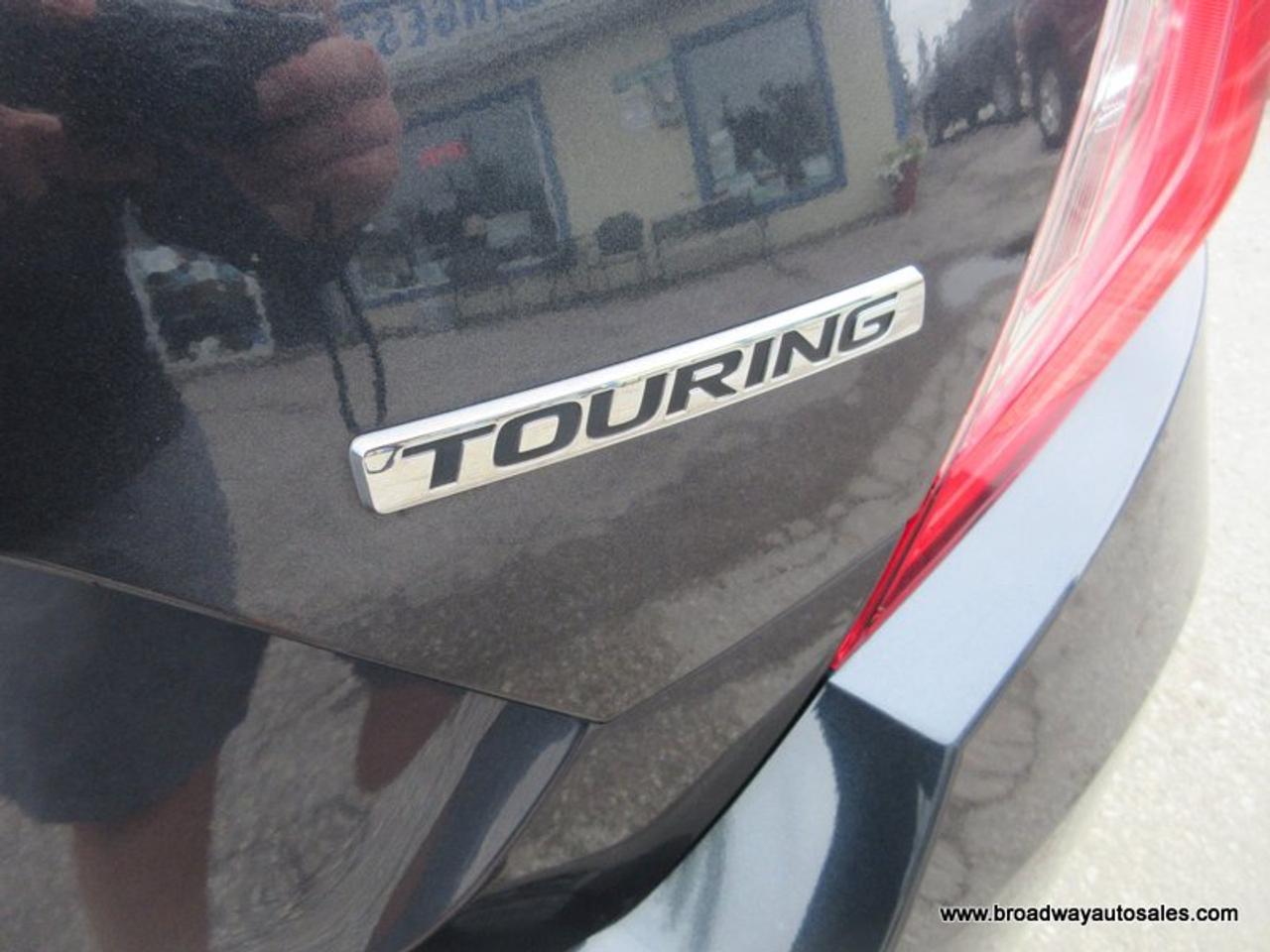 2020 Honda Civic POWER EQUIPPED TOURING-EDITION 5 PASSENGER 1.5L - TURBO.. NAVIGATION.. POWER SUNROOF.. LEATHER.. HEATED SEATS.. ECON-MODE-PACKAGE.. Photo