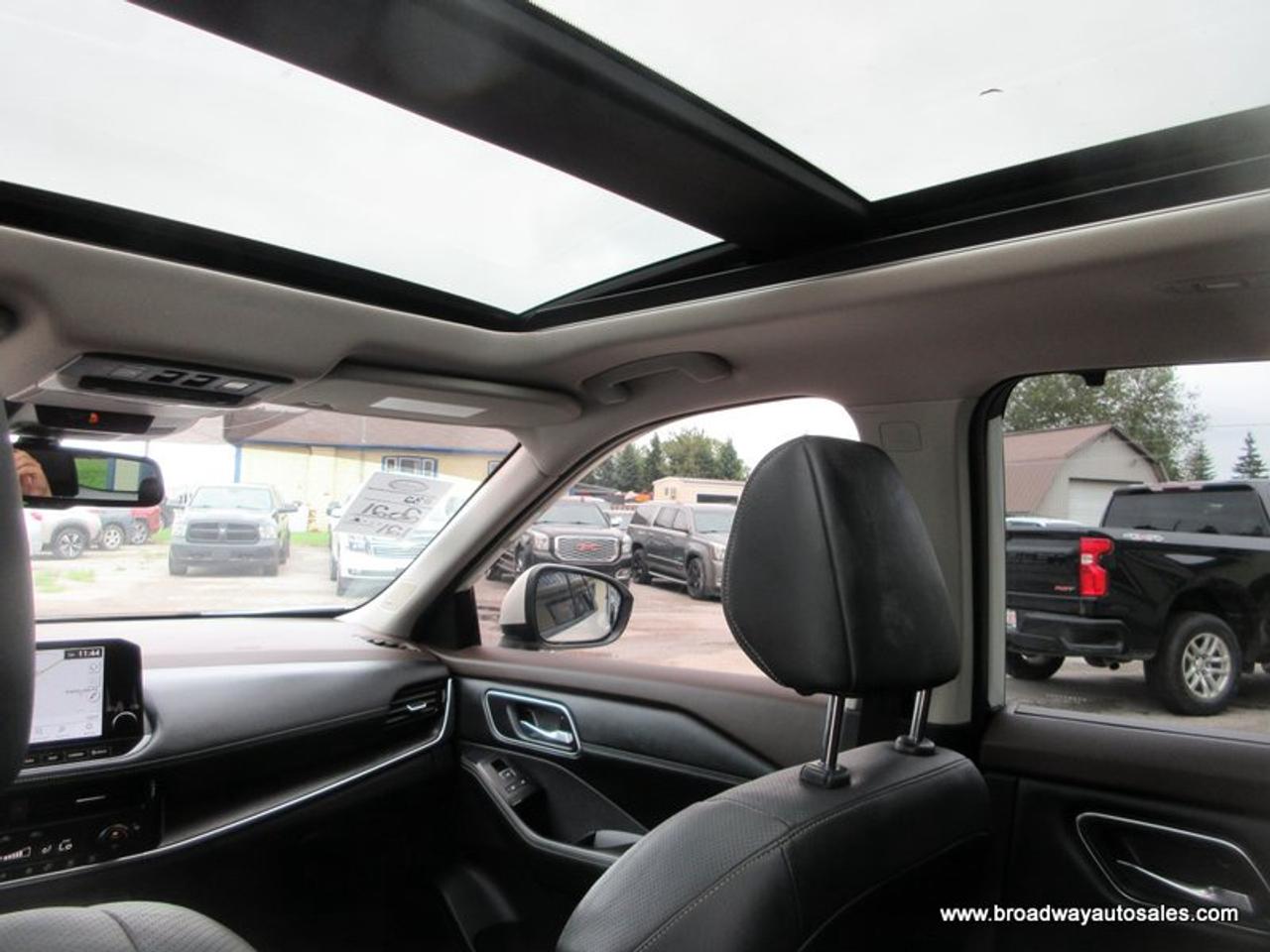 2021 Nissan Rogue ALL-WHEEL DRIVE PLATINUM-PACKAGE 5 PASSENGER 2.5L - DOHC.. NAVIGATION.. PANORAMIC SUNROOF.. LEATHER.. HEATED SEATS & WHEEL.. POWER TAILGATE.. Photo