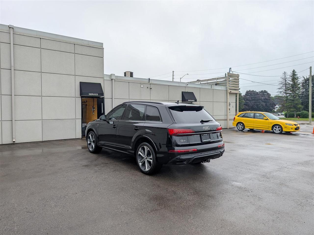 2023 Audi Q7 QTRO S-LINE - 7 PASS - NAVI - PANO ROOF - TECH FEATS Photo