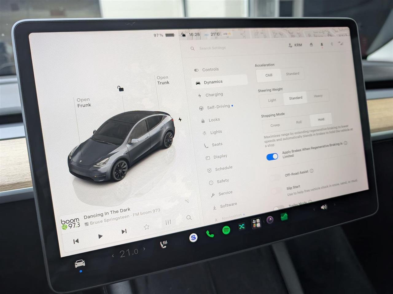 2023 Tesla Model Y LONG RANGE AWD - DUAL MOTOR Photo