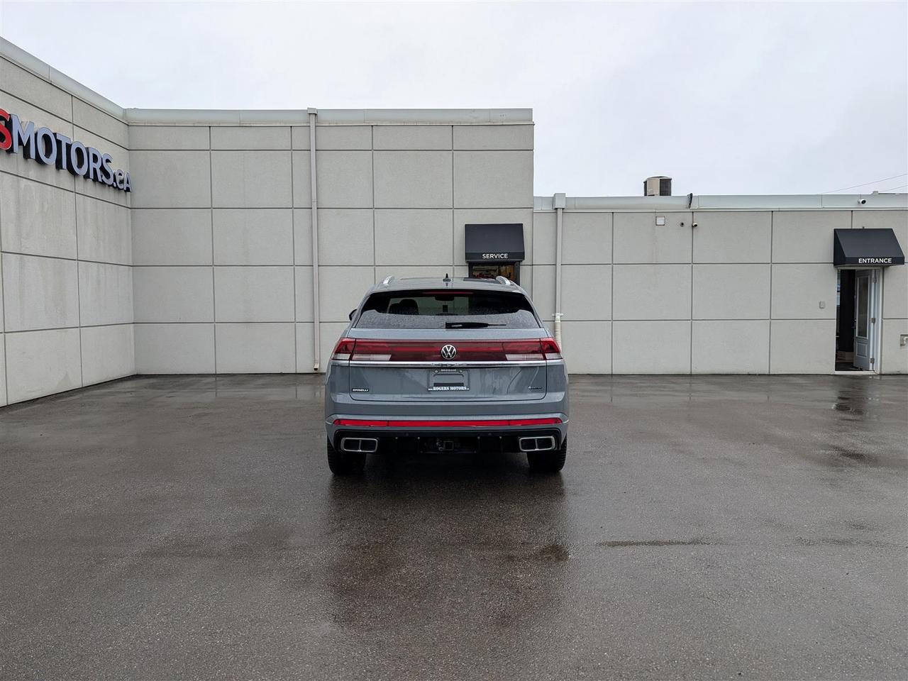 2024 Volkswagen Atlas Cross Sport 4MOTION - EXECLINE - PANO ROOF - NAV - TECH FEAT Photo