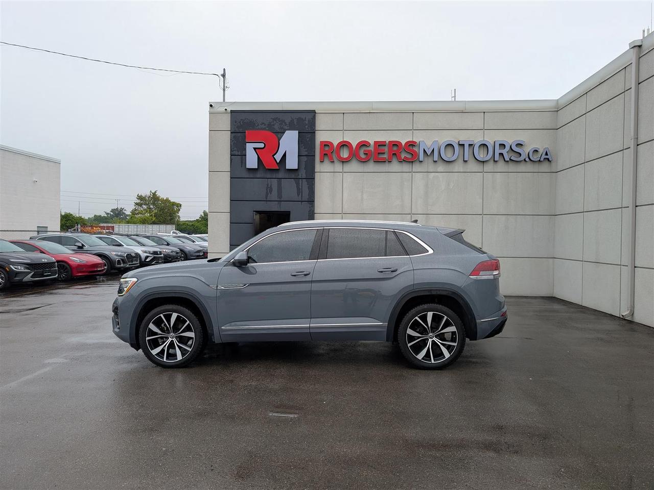 2024 Volkswagen Atlas Cross Sport 4MOTION - EXECLINE - PANO ROOF - NAV - TECH FEAT Photo5