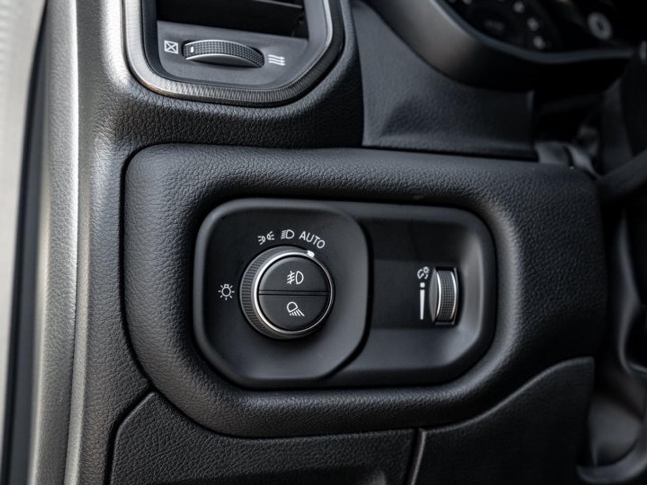 2023 RAM 1500 SPORT Photo