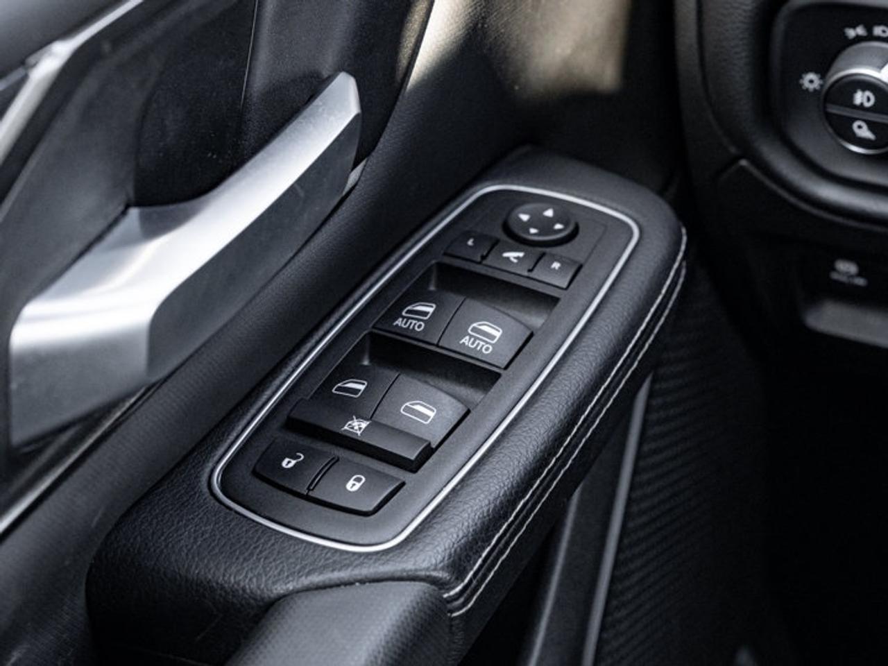 2023 RAM 1500 SPORT Photo