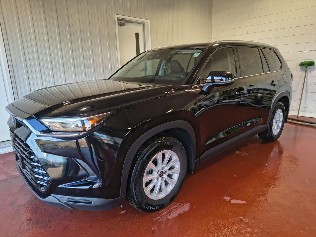 2025 Toyota Grand Highlander HYBRID XLE Photo0
