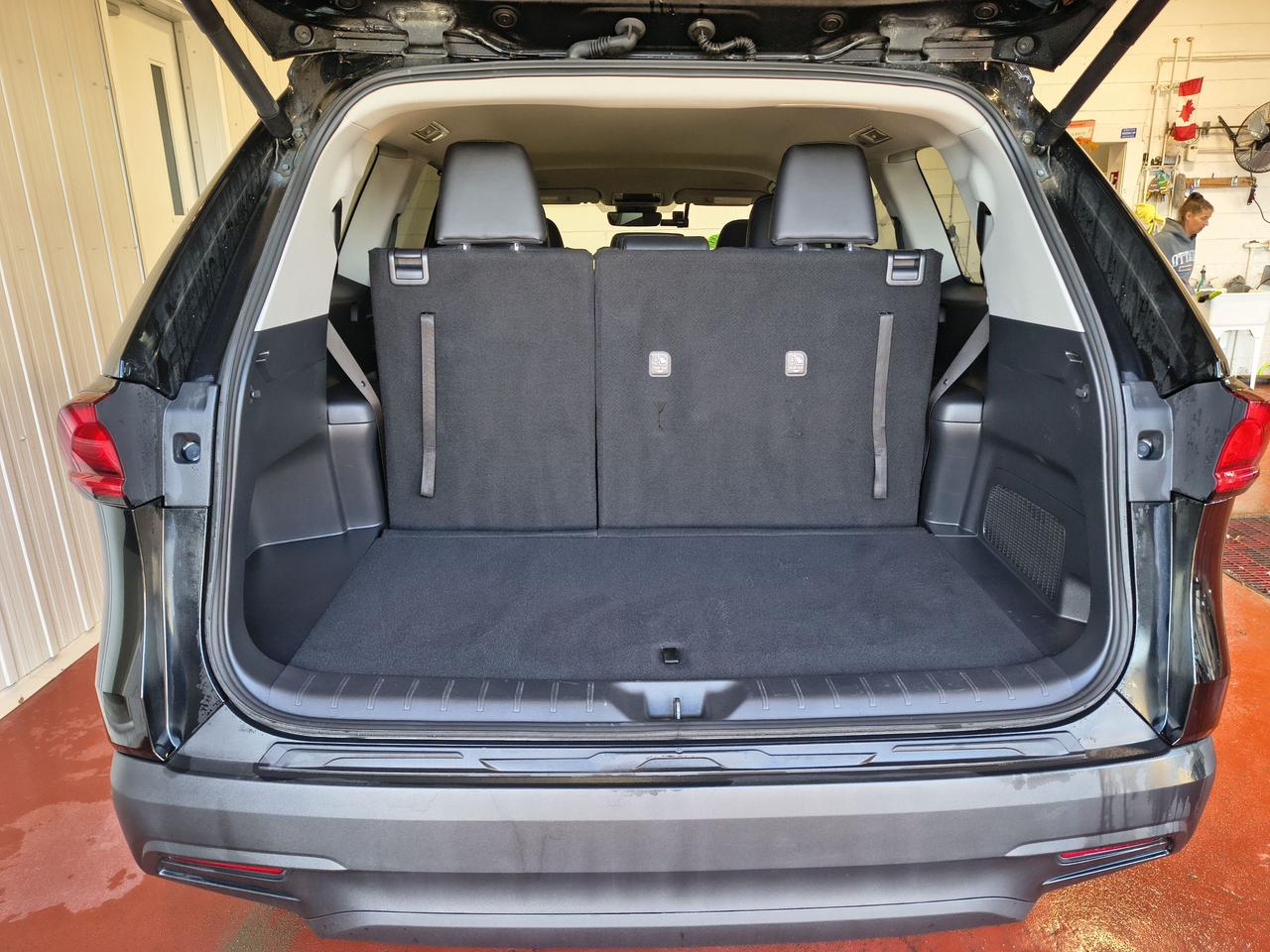 2025 Toyota Grand Highlander HYBRID XLE Photo0
