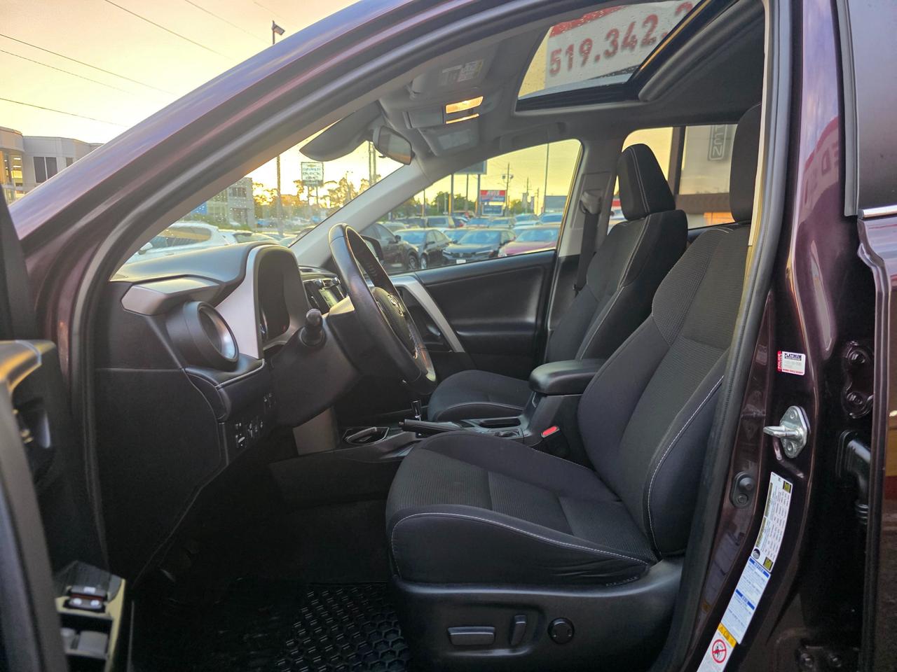 2018 Toyota RAV4 XLE AWD | Sunroof | Accident Free | Power Seat | Heated  Steering Photo