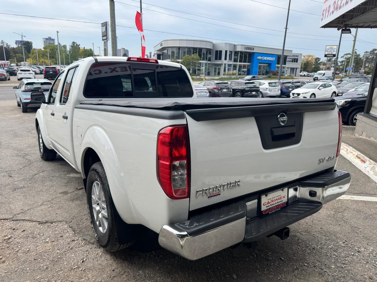 2017 Nissan Frontier SV 4x4 | Crew Cab | Long Box | Accident Free Photo