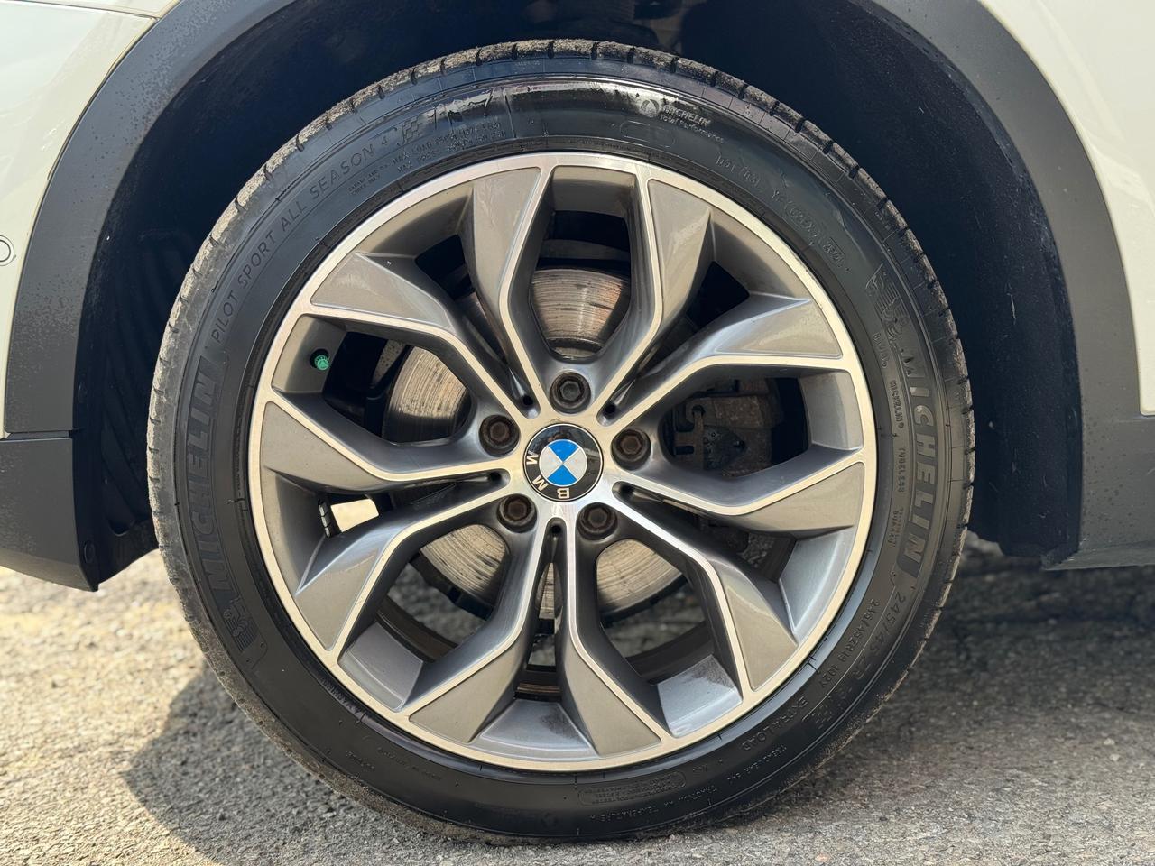 2016 BMW X3 xDrive28i AWD | LOADED | Accident Free | Excellent Service! Photo
