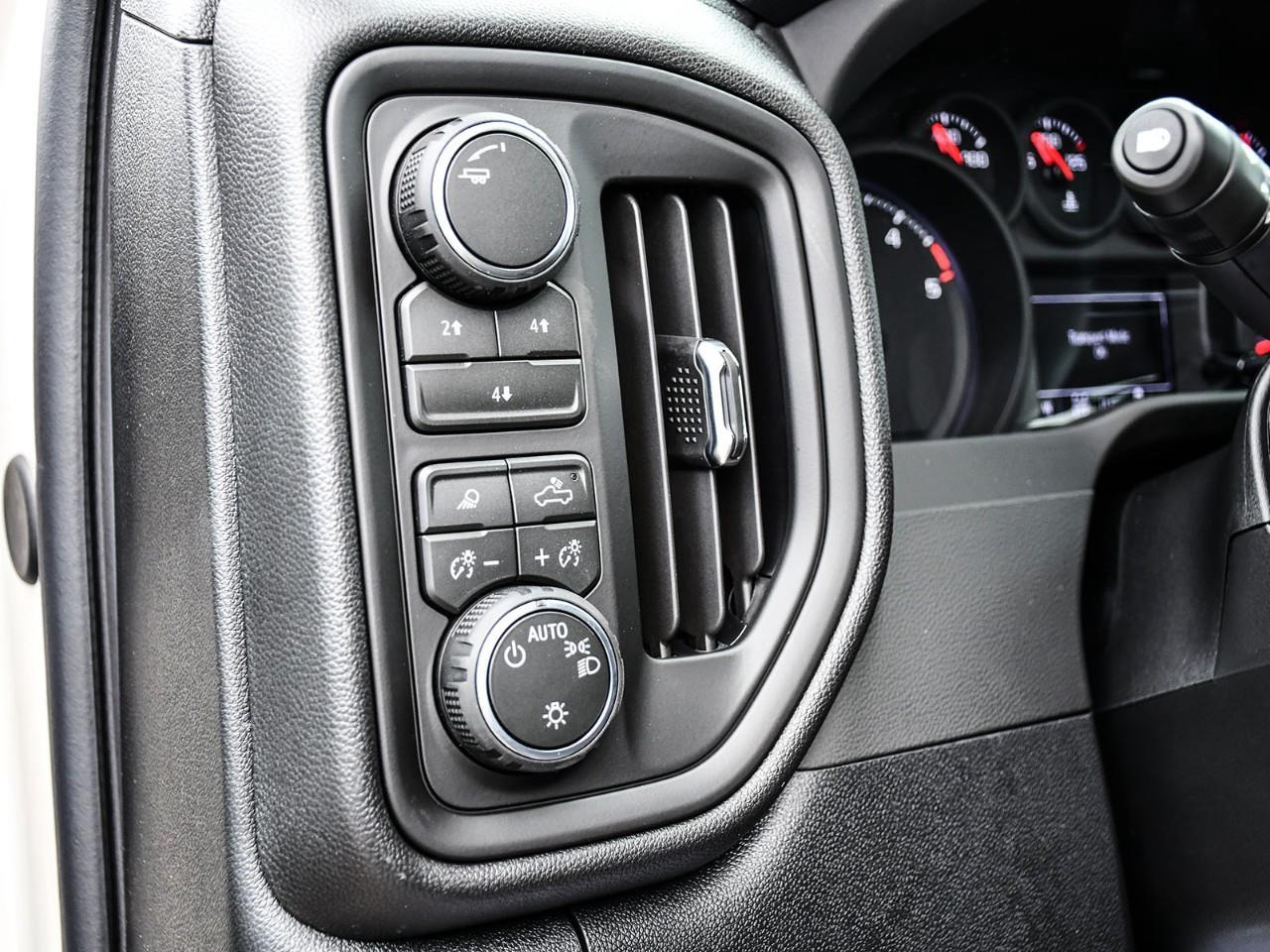 2026 Chevrolet Silverado 2500 HD Custom Photo