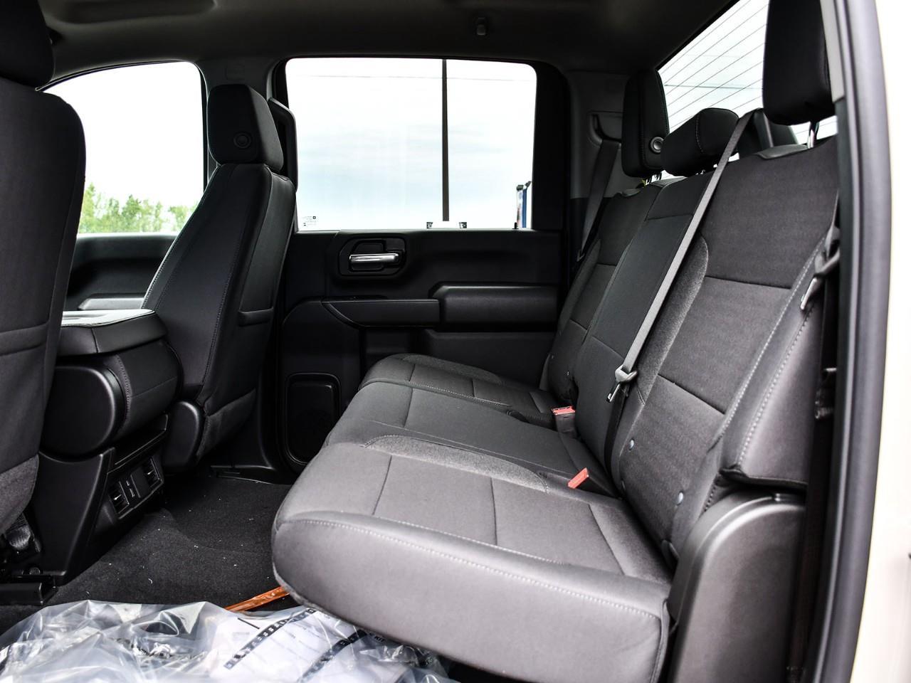 2026 Chevrolet Silverado 2500 HD Custom Photo