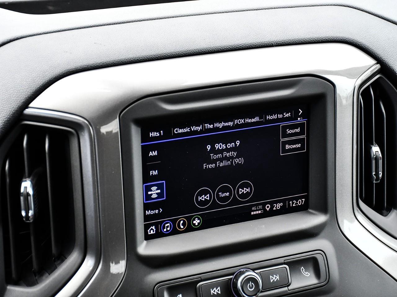 2026 Chevrolet Silverado 2500 HD Custom Photo