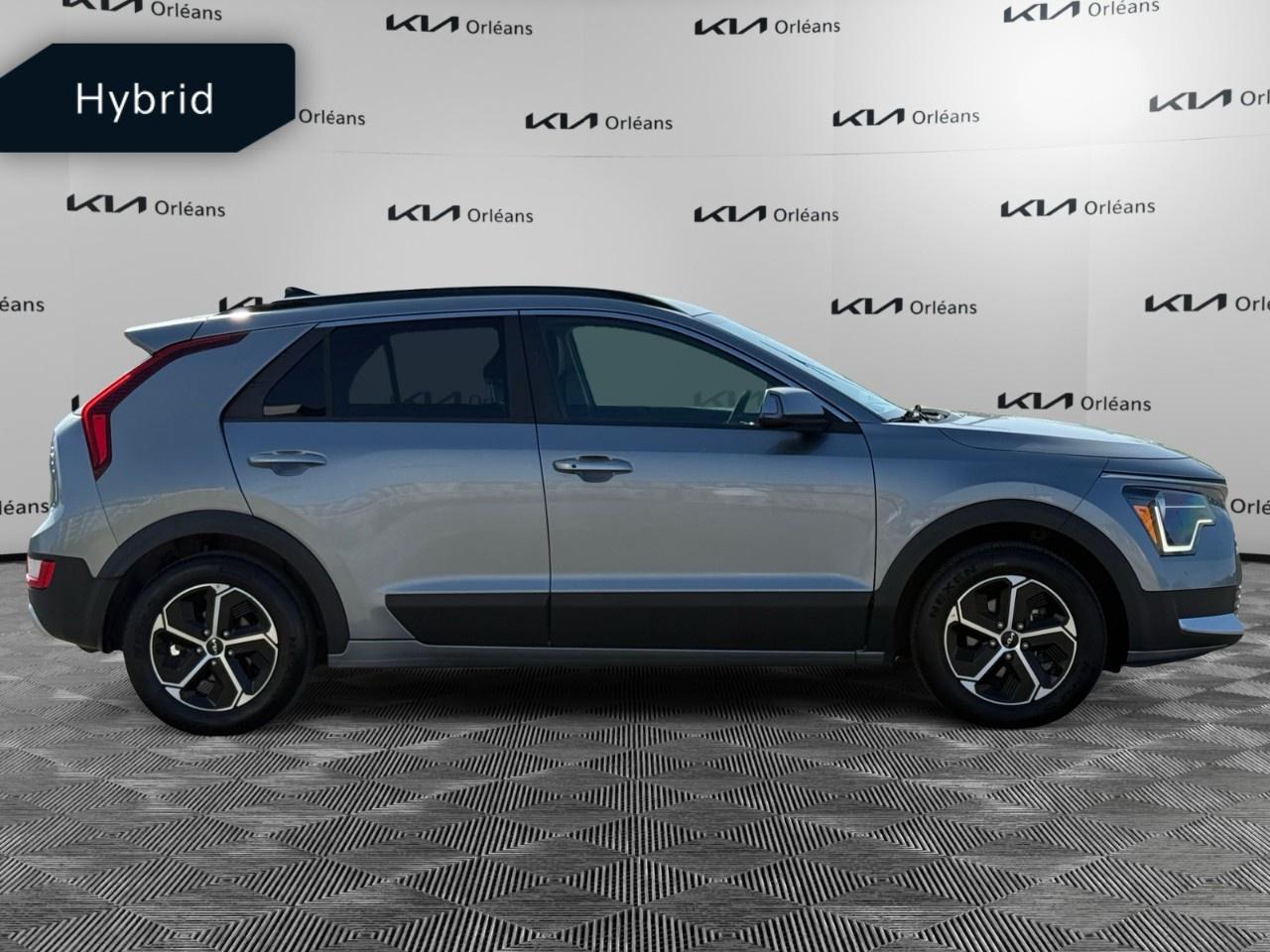 2023 Kia NIRO EX FWD Photo
