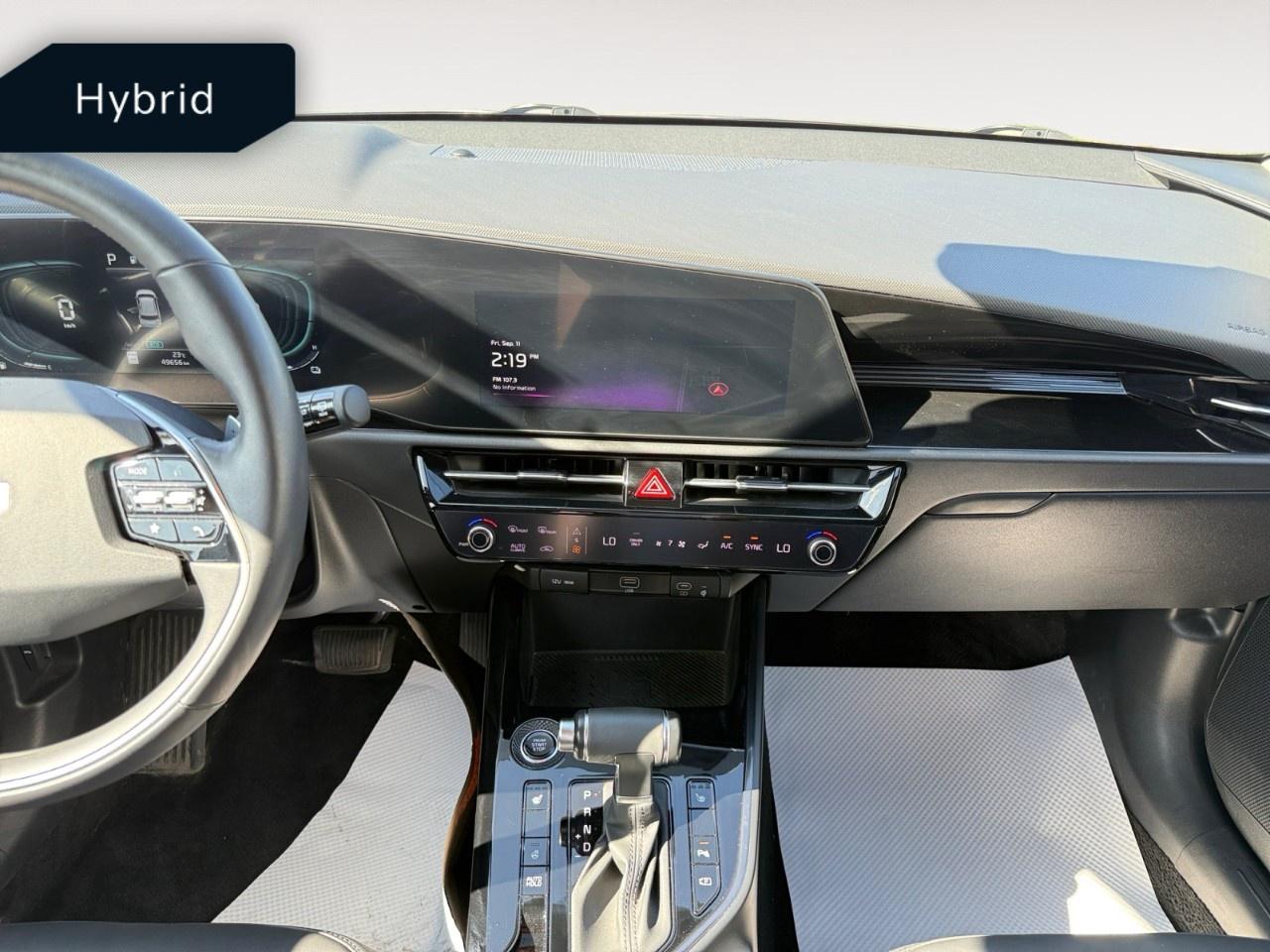 2023 Kia NIRO EX FWD Photo