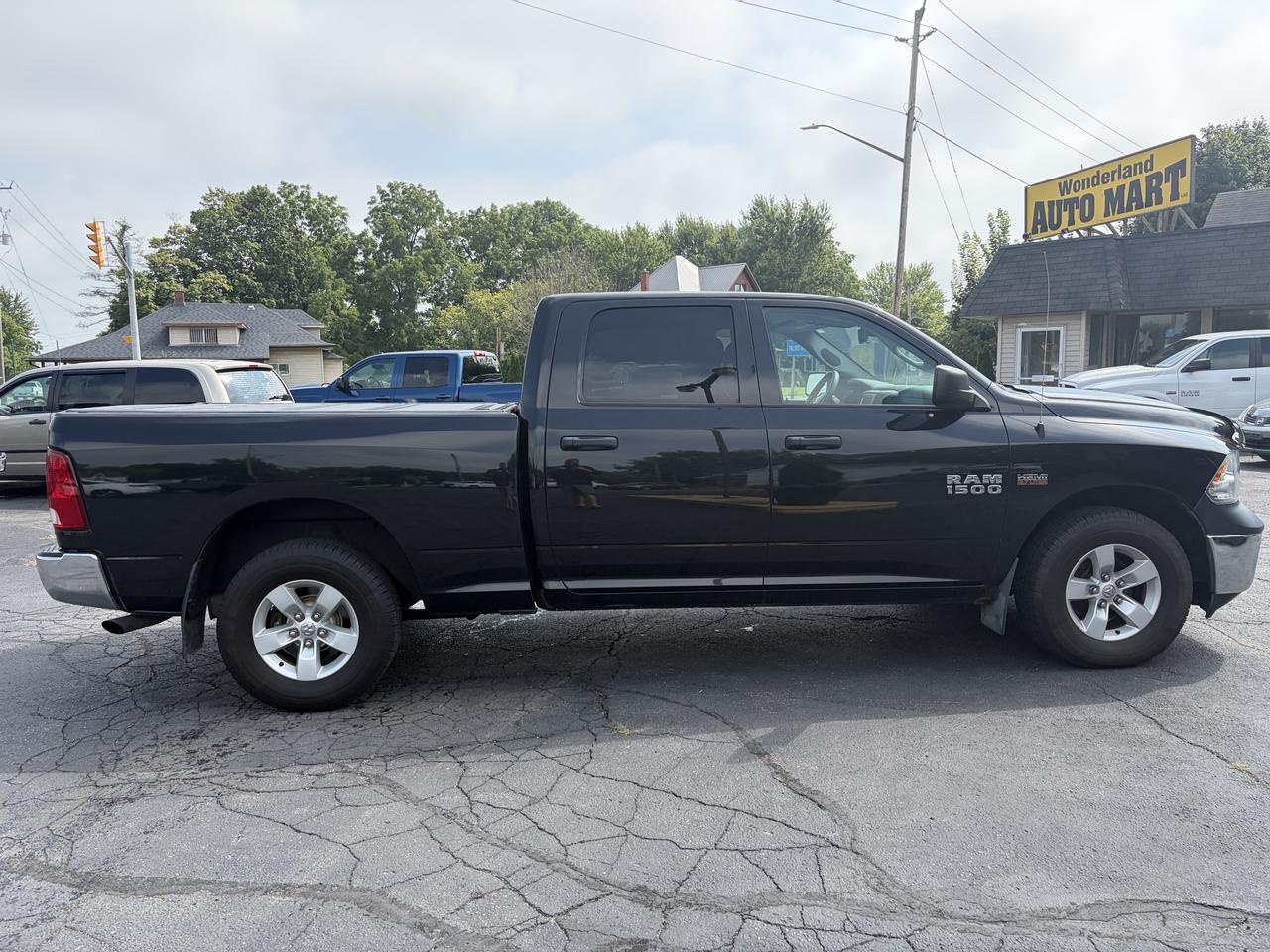 2015 RAM 1500 ST Photo3
