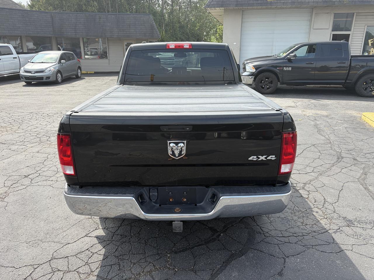 2015 RAM 1500 ST Photo